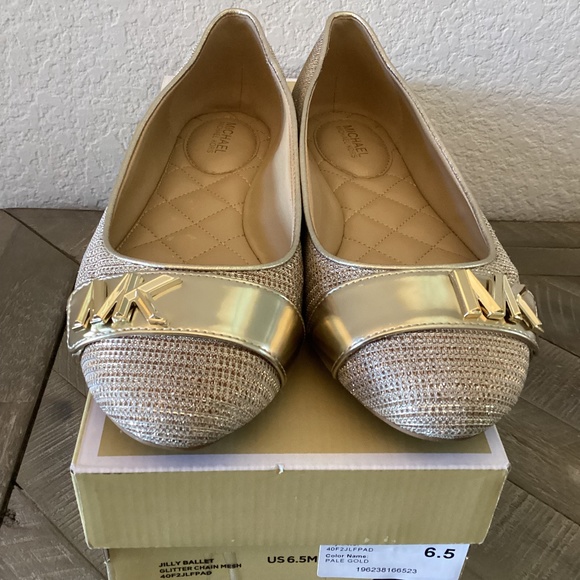MICHAEL MICHAEL KORS Women's Jilly Round Toe Ballet Flats, size